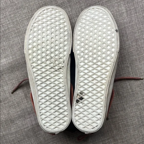 Van's Leather Chukka Style Skate Shoes M8.5 W10 - Picture 8 of 9